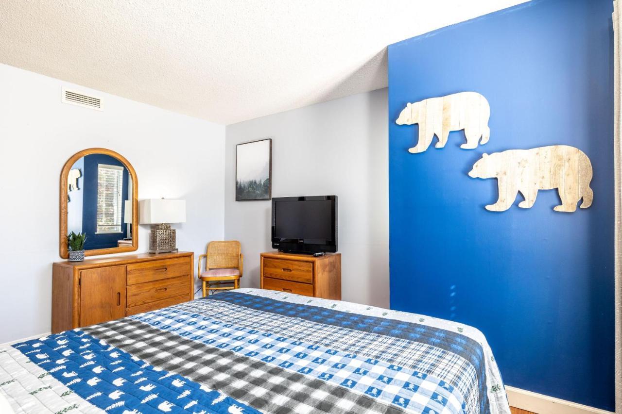 Wow Views!!-Mountain Escape-Outdoor Pool-Close To Downtown-Wifi-Cable-Private Balcony 개틀린버그 외부 사진