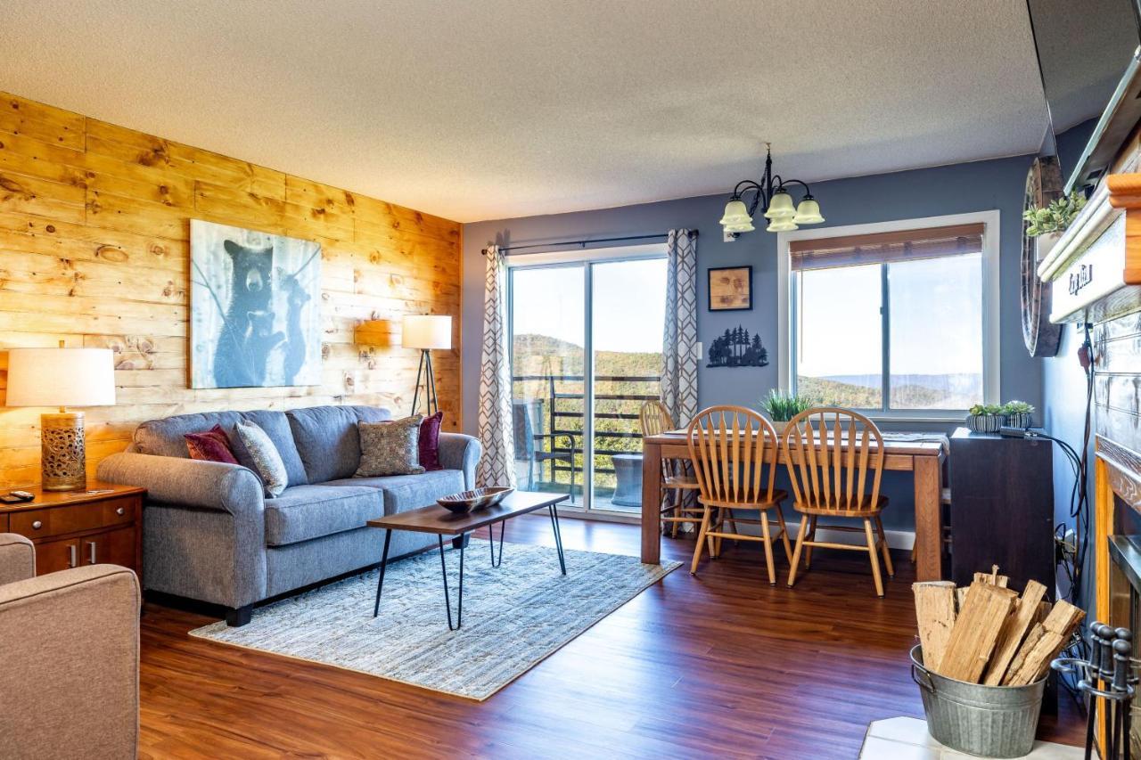 Wow Views!!-Mountain Escape-Outdoor Pool-Close To Downtown-Wifi-Cable-Private Balcony 개틀린버그 외부 사진